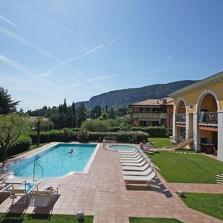 Appartamenti Corte Leonardo Garda  Exterior photo
